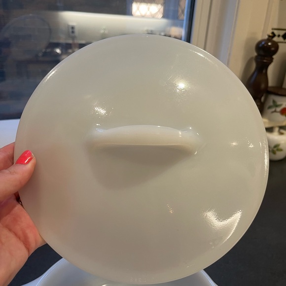 Vintage Glasbake Two Quart Covered Casserole Dish - Picture 9 of 13